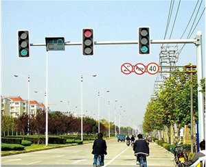 交通標(biāo)志桿